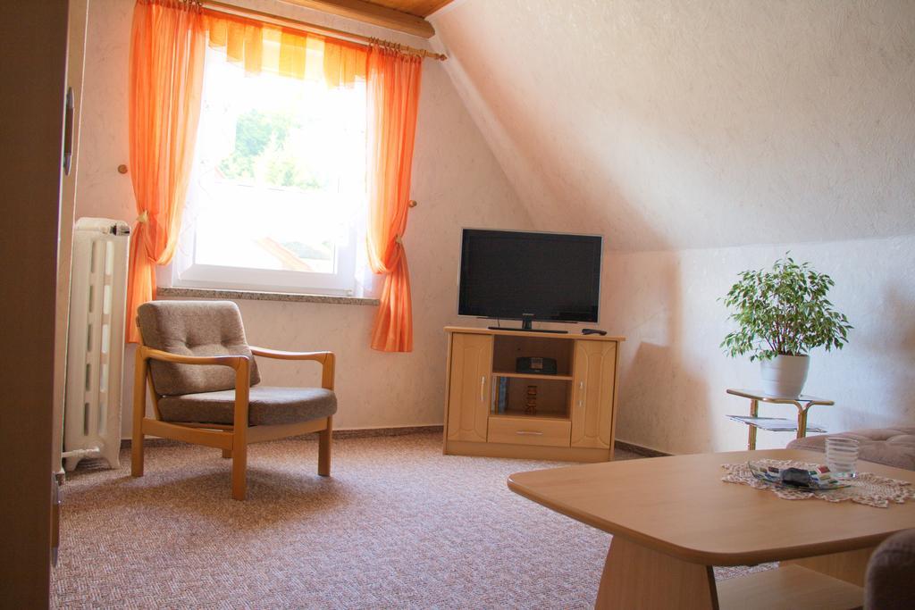 Ferienwohnung Zum Wald Sellin  Стая снимка